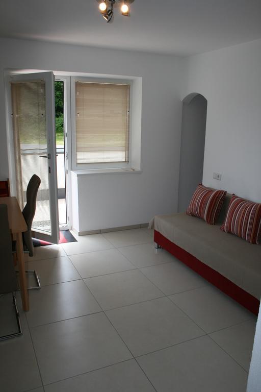 Ferienwohnung Leitner Grins Rum bild